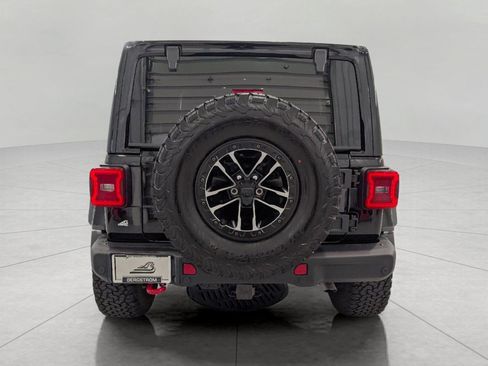 Used 2025 Jeep Wrangler Unlimited Rubicon AWD/4WD image 25