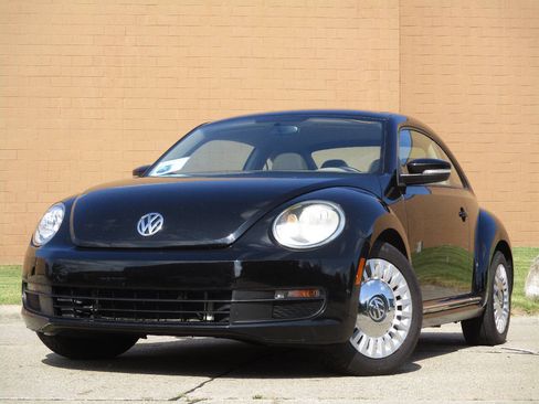 Used 2015 Volkswagen Beetle 1.8T FWD image 60
