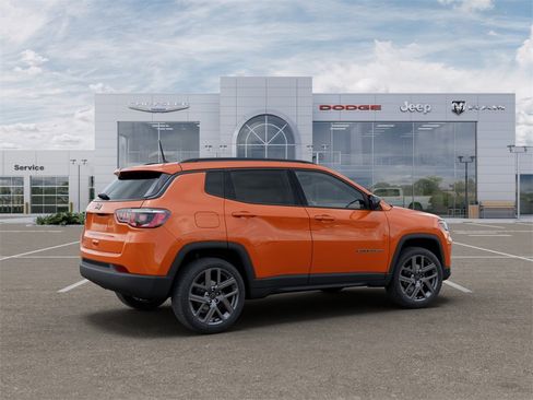 New 2026 Jeep Compass Latitude image 4