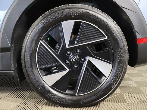 Used 2025 Hyundai Ioniq 5 SE AWD/4WD image 19