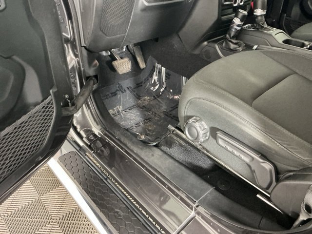 Used 2020 Jeep Wrangler Unlimited Sport S AWD/4WD image 15
