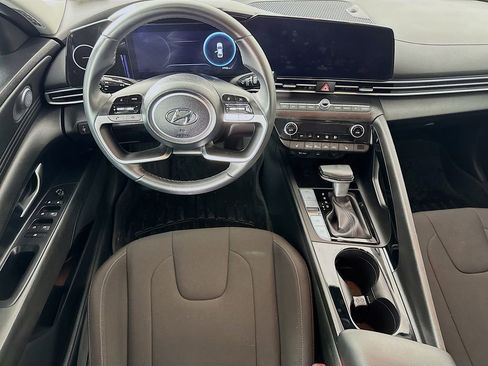 Certified 2023 Hyundai Elantra SEL w/ Convenience Package image 23