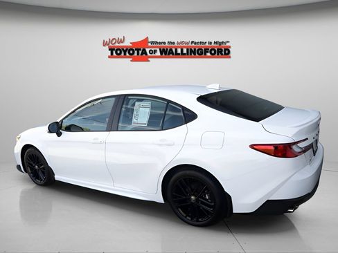 Used 2026 Toyota Camry SE w/ Convenience Package AWD/4WD image 6
