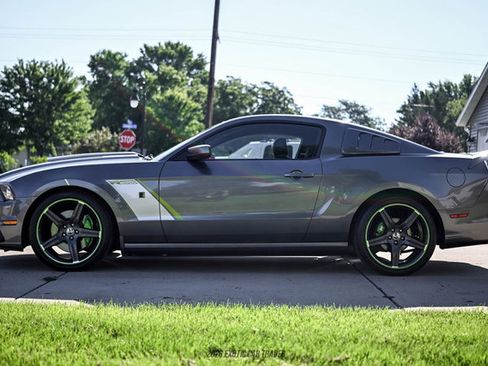 Used 2014 Ford Mustang GT Premium w/ GT Track Package RWD image 3