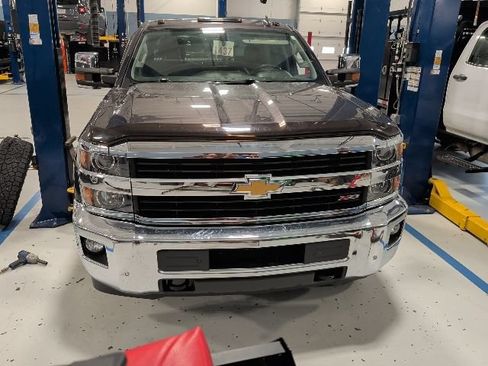 Used 2015 Chevrolet Silverado 3500 LTZ w/ Duramax Plus Package AWD/4WD image 5