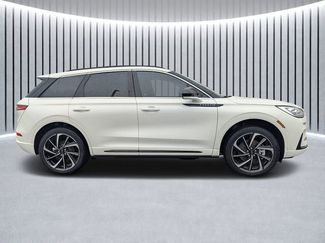 New 2025 Lincoln Corsair Grand Touring video 2