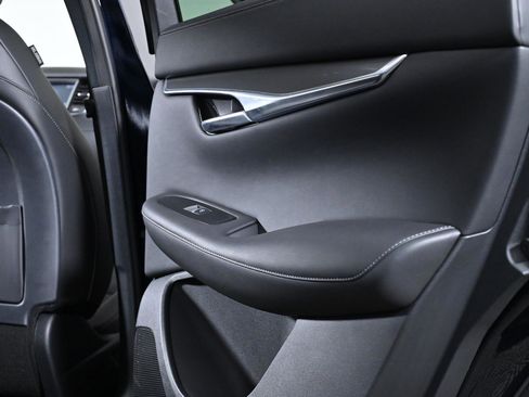 Certified 2025 INFINITI QX50 Pure image 30