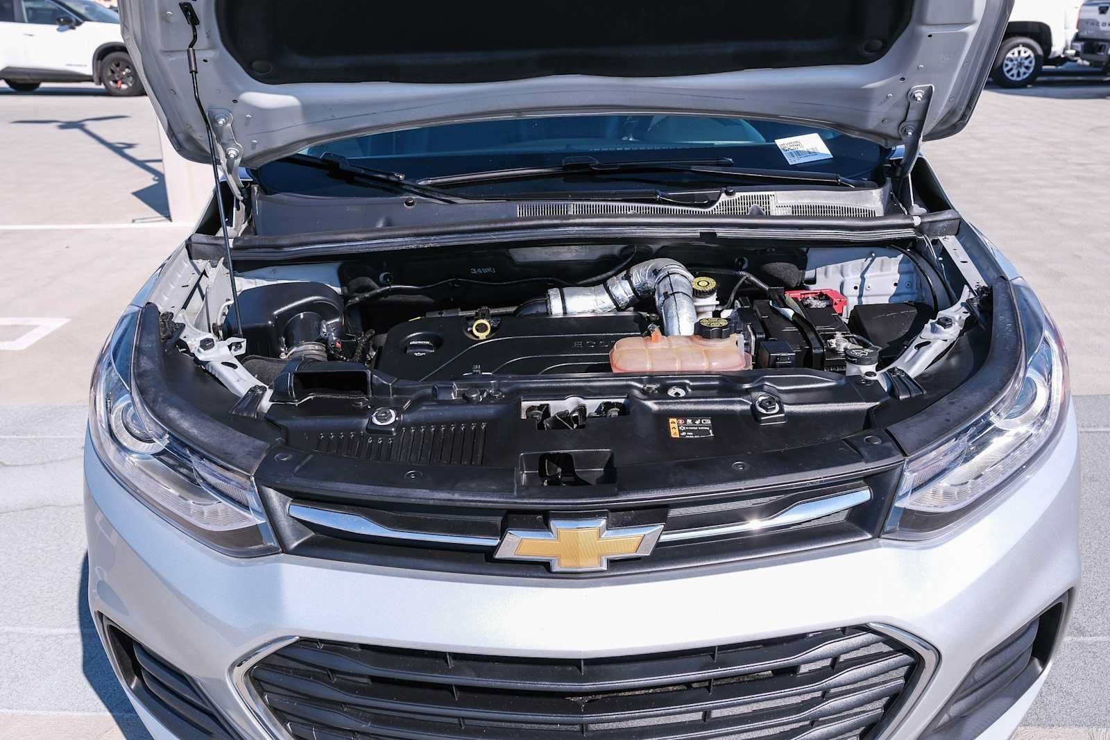 Used 2022 Chevrolet Trax LT w/ Driver Confidence Package AWD/4WD image 26