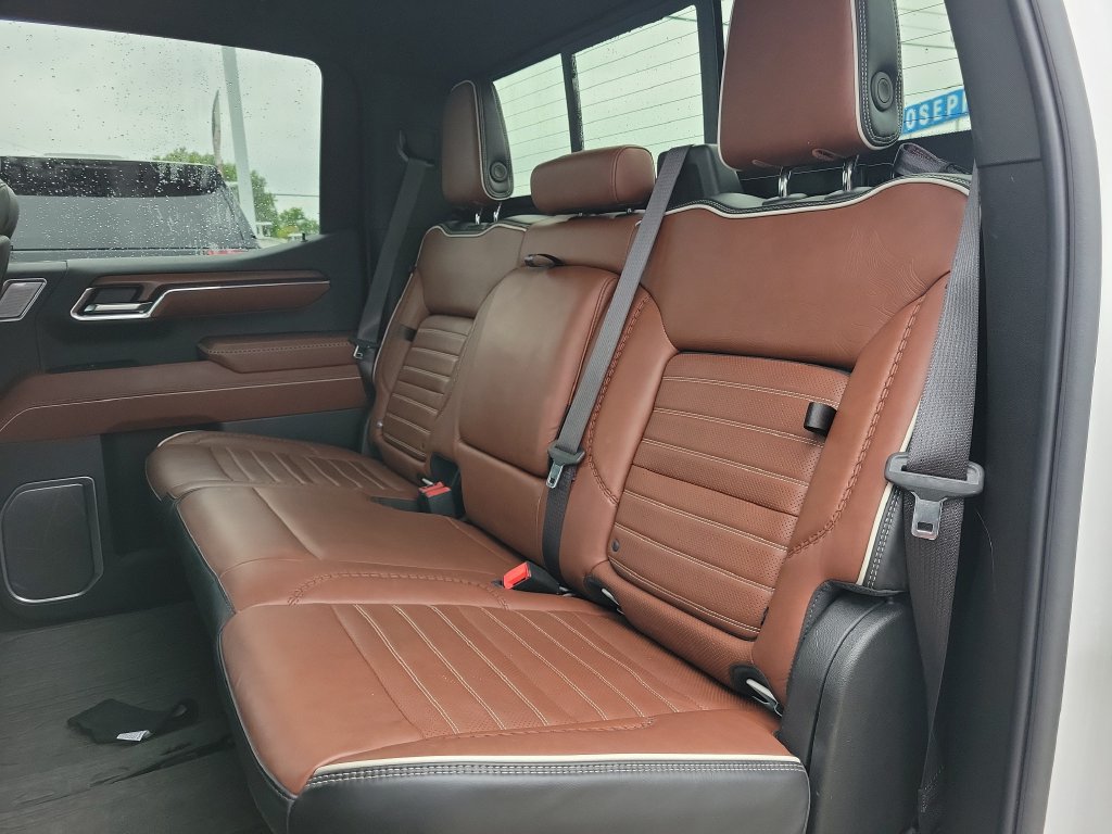 Used 2024 GMC Sierra 1500 Denali Ultimate AWD/4WD image 12