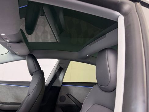 Used 2025 Tesla Model 3 Long Range image 19