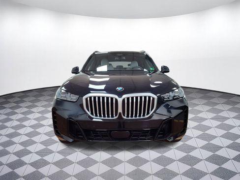 Used 2026 BMW X5 xDrive40i w/ Executive Package image 5