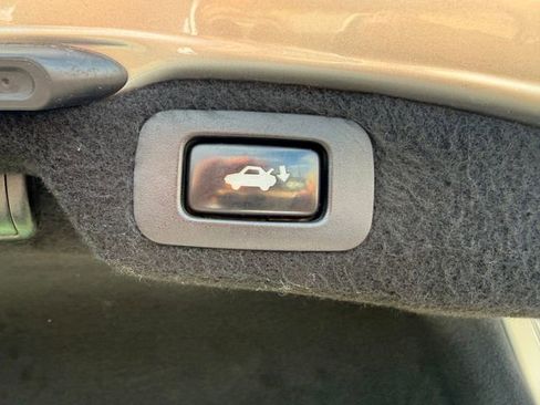 Used 2012 Lexus LS 460 AWD w/ Luxury Value Edition image 29