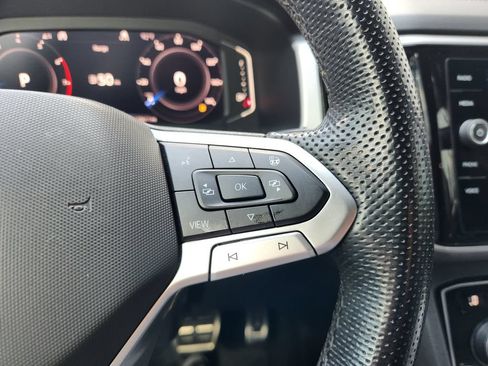 Used 2020 Volkswagen Atlas Cross Sport SEL R-Line AWD/4WD image 29