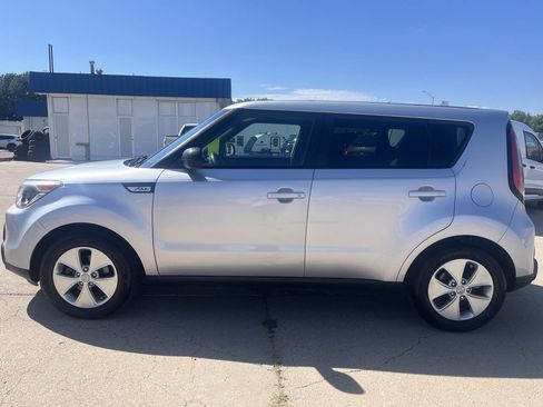 Used 2015 Kia Soul image 8