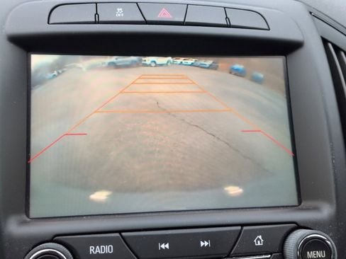 Used 2016 Buick Regal AWD image 18