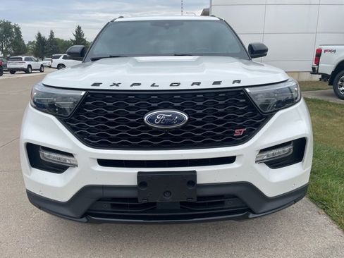 Used 2024 Ford Explorer ST w/ Technology Package image 6