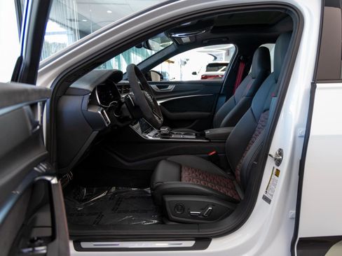 Used 2025 Audi RS 6 performance image 71