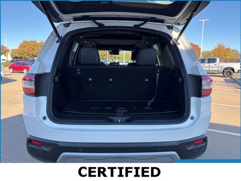 Used 2025 Honda Pilot TrailSport image 21