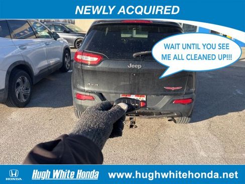 Used 2015 Jeep Cherokee Trailhawk image 19