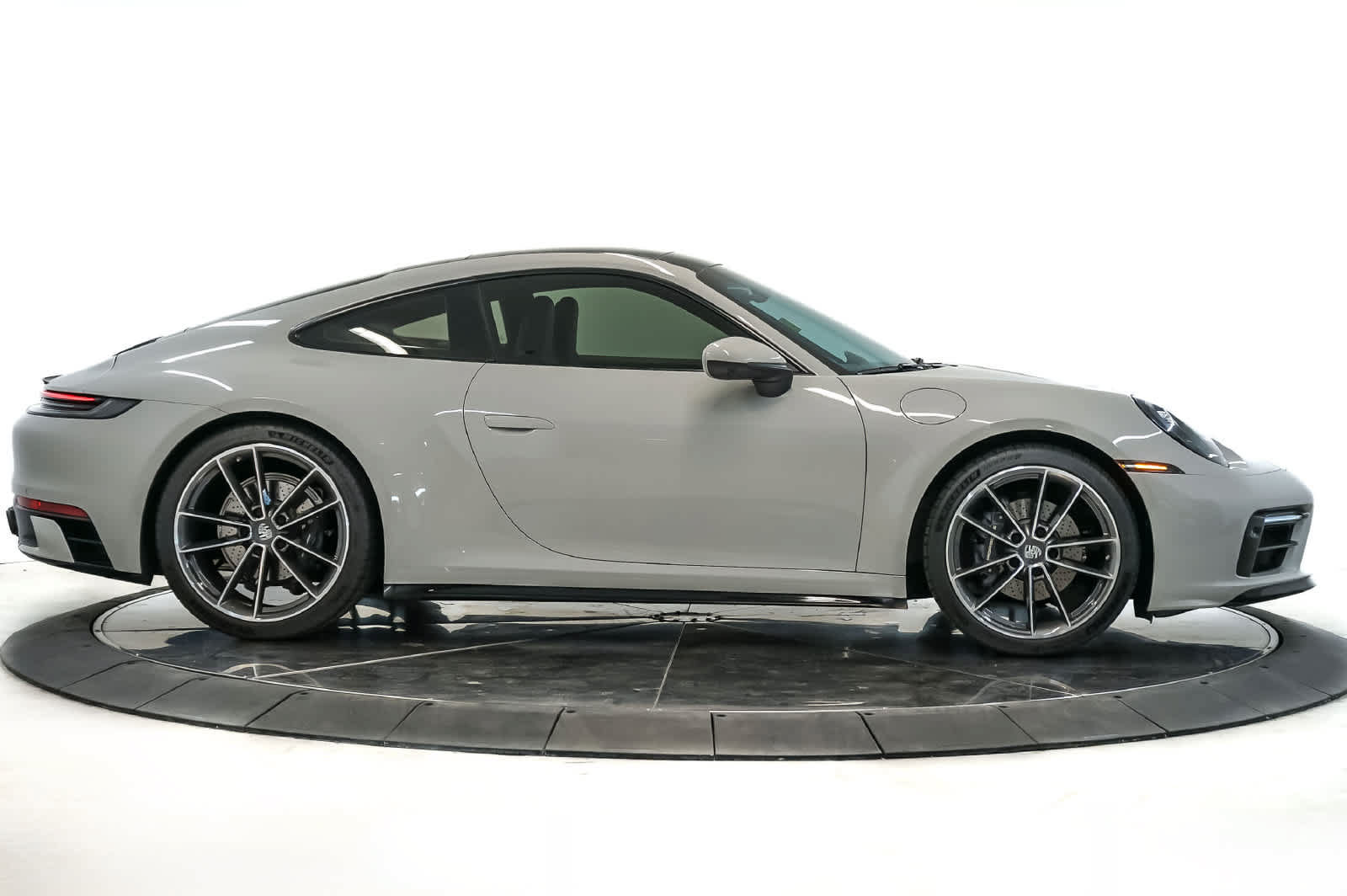 Certified 2022 Porsche 911 Carrera RWD image 8