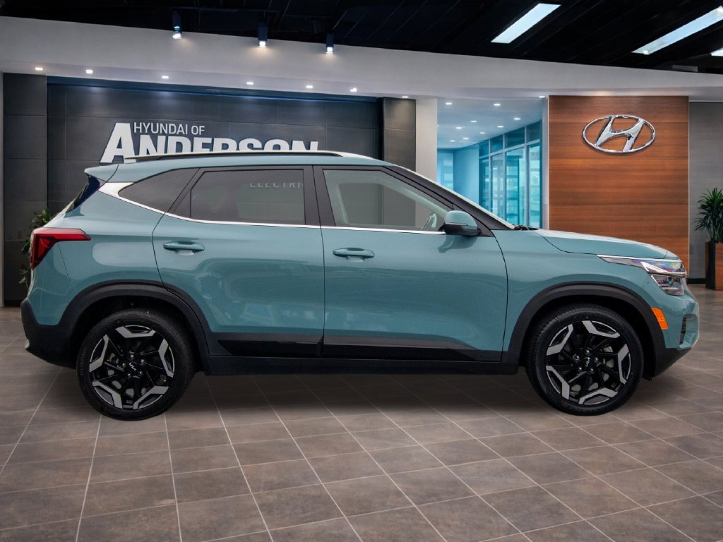 Used 2024 Kia Seltos SX w/ SX Sunroof Package AWD/4WD image 17