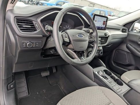 Used 2022 Ford Escape SE w/ Convenience Package image 2