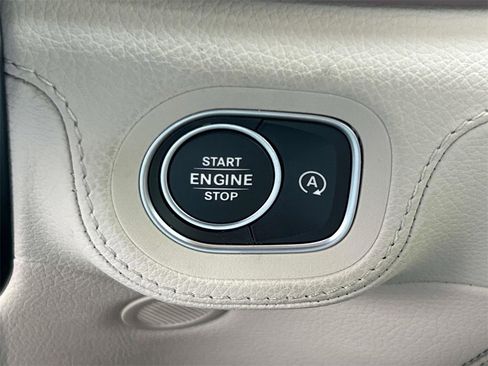 Used 2023 Mercedes-Benz GLE 350 4MATIC image 35