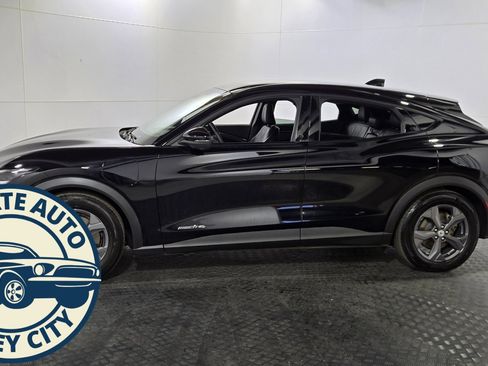 Used 2021 Ford Mustang Mach-E Select w/ Comfort/Technology Package image 4