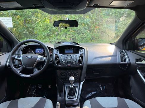 Used 2014 Ford Focus ST image 12