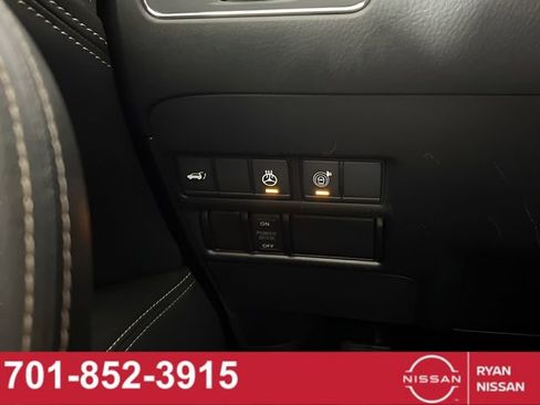 Used 2023 Nissan Armada Platinum w/ Captain's Chairs Package image 19