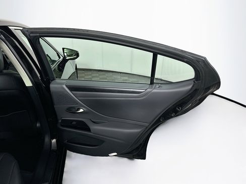 Used 2024 Lexus ES 350 w/ Premium Package image 32