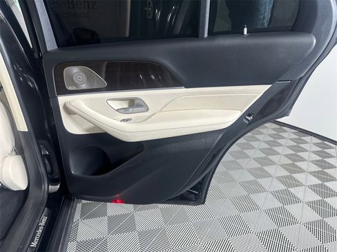 Used 2024 Mercedes-Benz GLE 350 4MATIC image 18