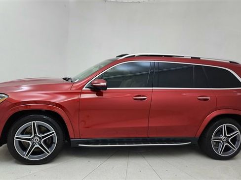 Used 2024 Mercedes-Benz GLS 450 4MATIC w/ AMG Line Exterior image 3