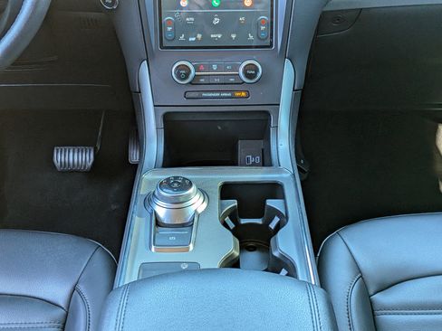 Used 2021 Ford Edge SEL w/ Convenience Package image 23