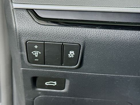 Used 2025 Kia K5 LXS image 17