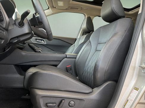 Certified 2023 Nissan Rogue Platinum AWD/4WD image 19