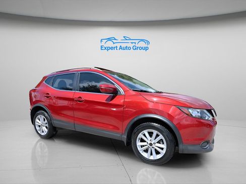 Used 2019 Nissan Rogue Sport SV FWD image 1