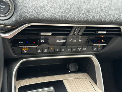 Certified 2025 MAZDA CX-90 Plug-In Hybrid w/Premium Sport image 21