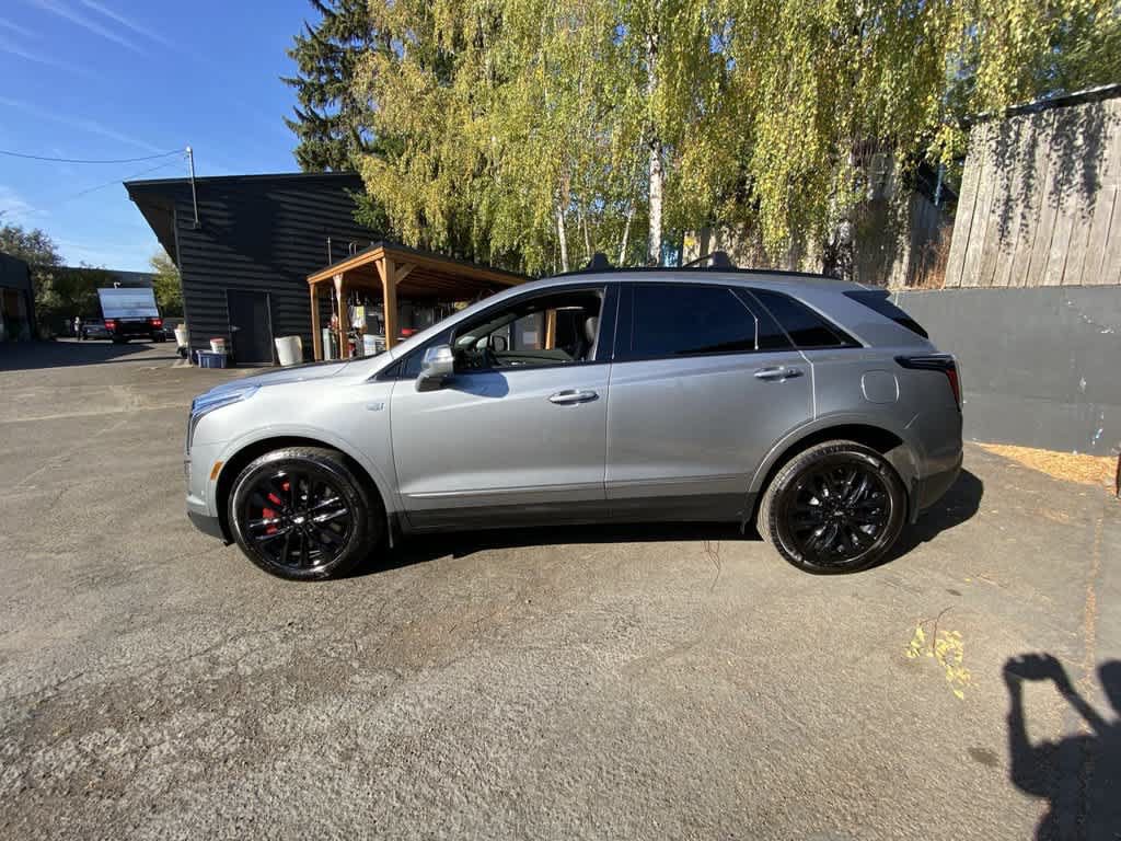 Used 2023 Cadillac XT5 Sportv w/ Technology Package AWD/4WD image 3