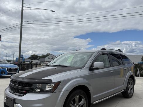 Used 2015 Dodge Journey Crossroad w/ Flexible Seating Group image 3