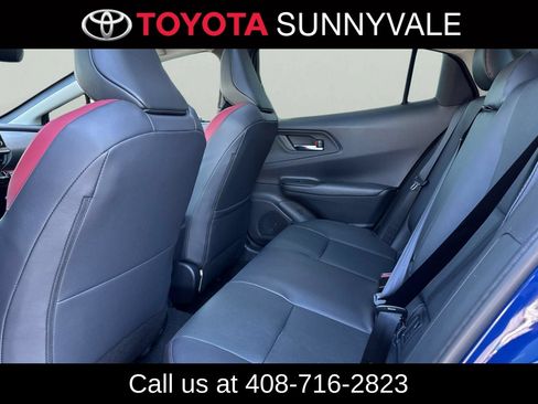 Used 2026 Toyota Prius Plug-In Hybrid FWD image 5