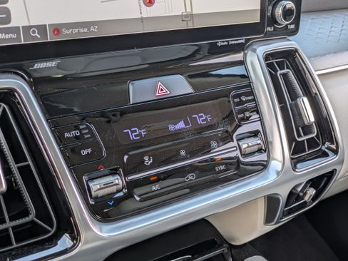 Used 2023 Kia Sorento SX image 24