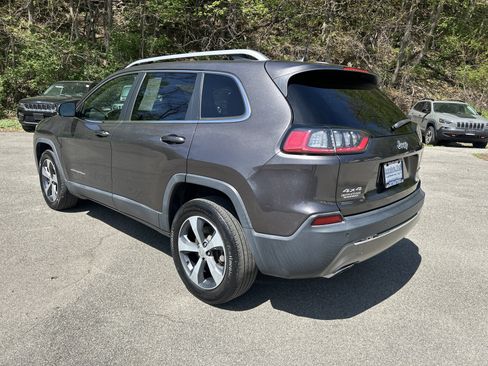 Certified 2019 Jeep Cherokee Limited AWD/4WD image 9
