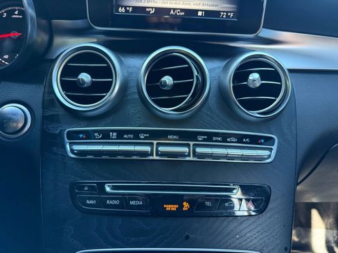 Used 2017 Mercedes-Benz GLC 300 image 32