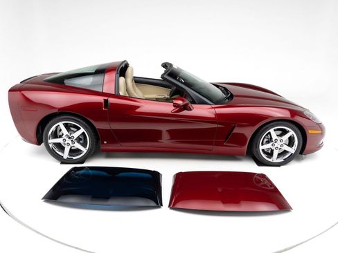 Used 2007 Chevrolet Corvette Coupe w/ Preferred Equipment Group RWD image 8
