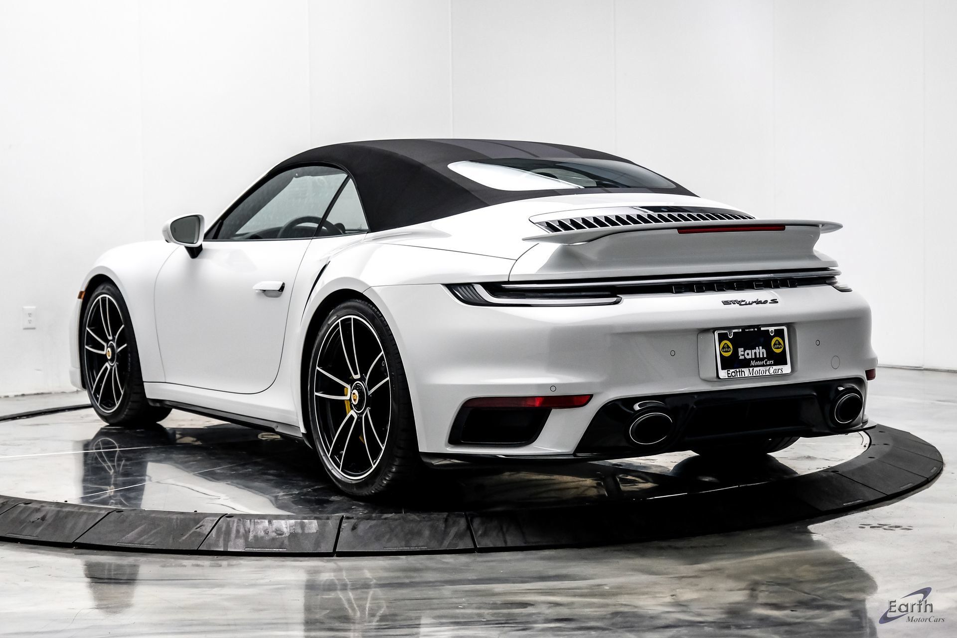 Used 2024 Porsche 911 Turbo S AWD/4WD image 13