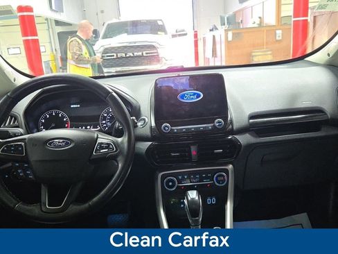 Used 2021 Ford EcoSport Titanium image 4