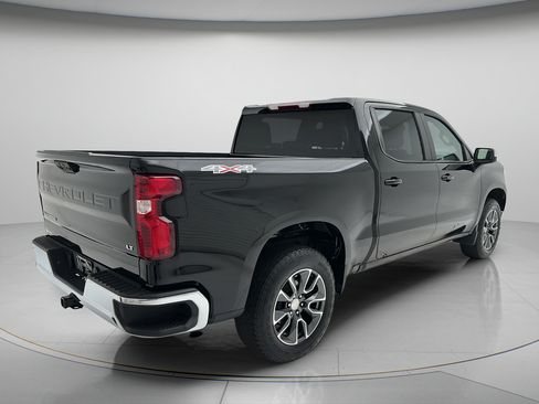 Used 2024 Chevrolet Silverado 1500 LT AWD/4WD image 5