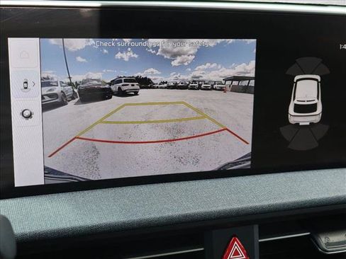 Used 2022 Kia EV6 Wind AWD/4WD image 16