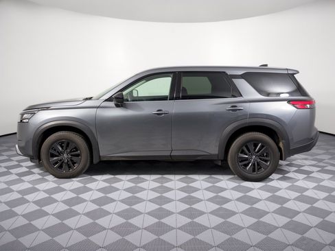 Used 2024 Nissan Pathfinder S AWD/4WD image 2